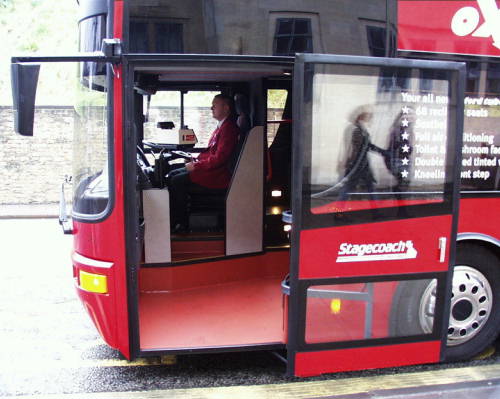 widedoor.jpg (39744 bytes)